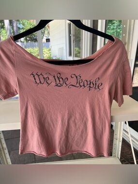 Howitzer We The People Pink Women's Graphic Tee Distressed Patriot Small